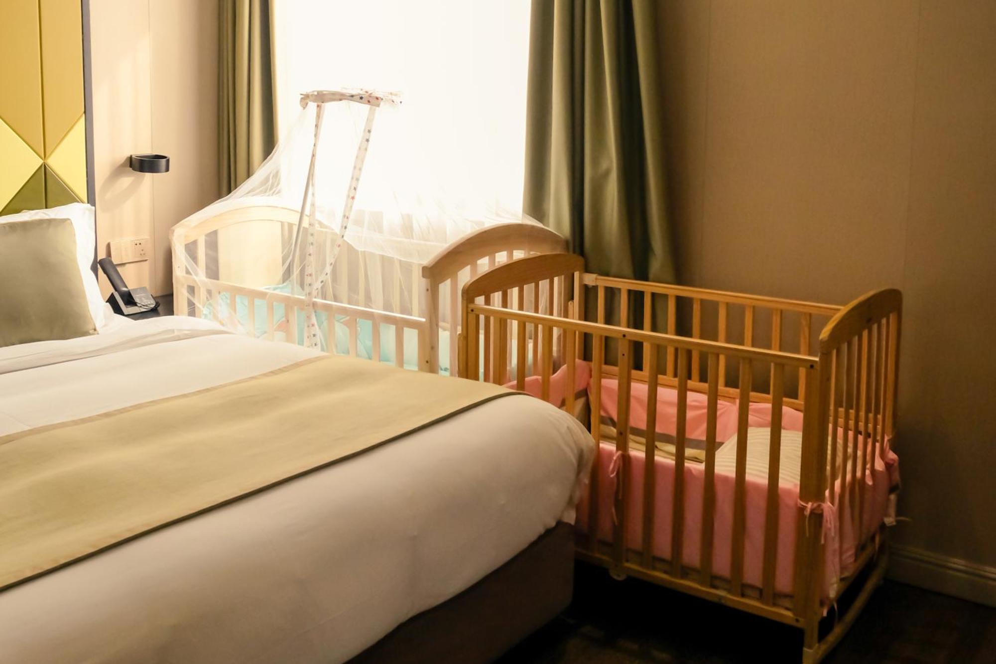 Shanghai-Deco Hotel-Free Shuttle Bus To Pudong Airport And Disneyland Экстерьер фото