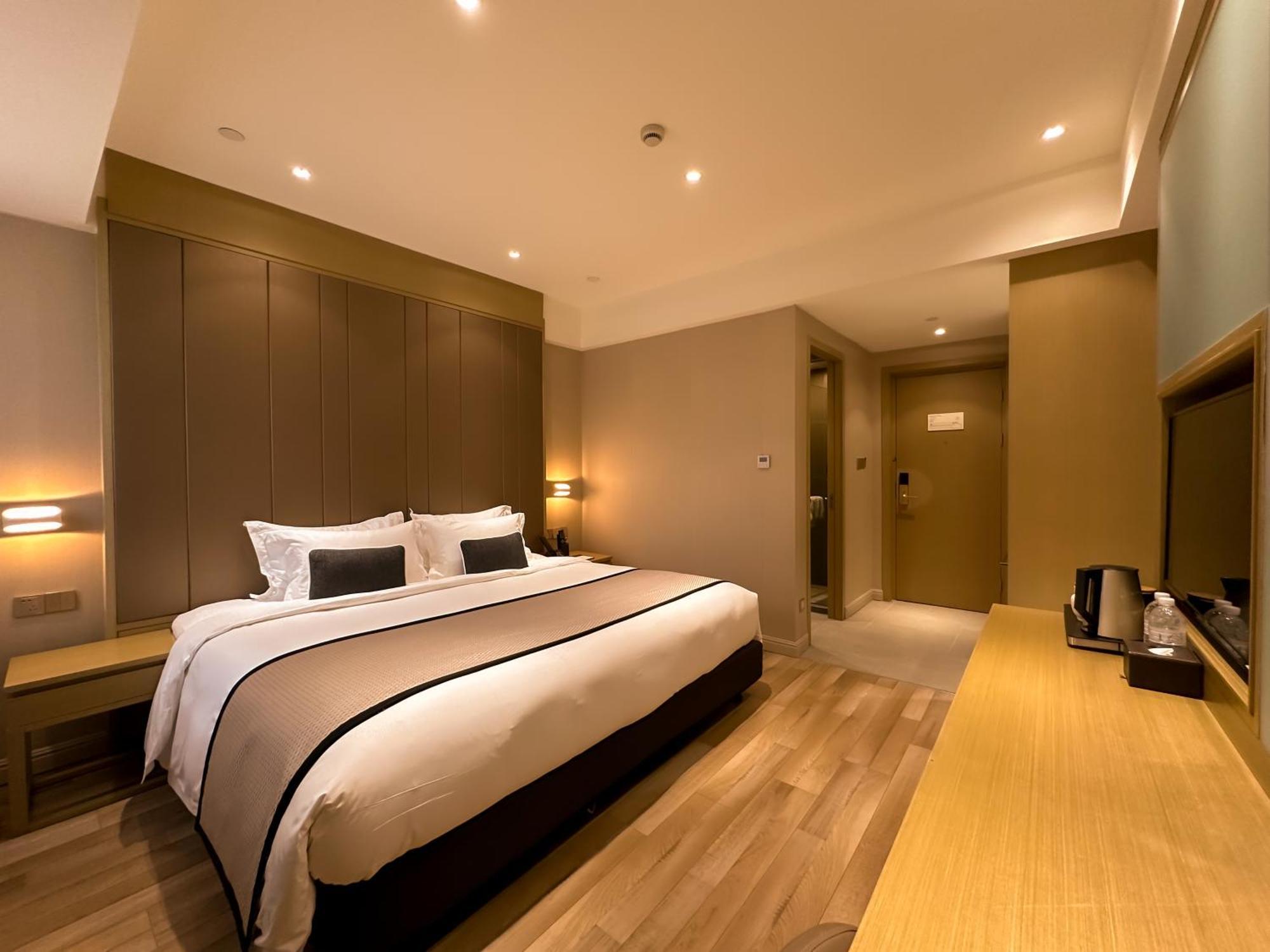 Shanghai-Deco Hotel-Free Shuttle Bus To Pudong Airport And Disneyland Экстерьер фото