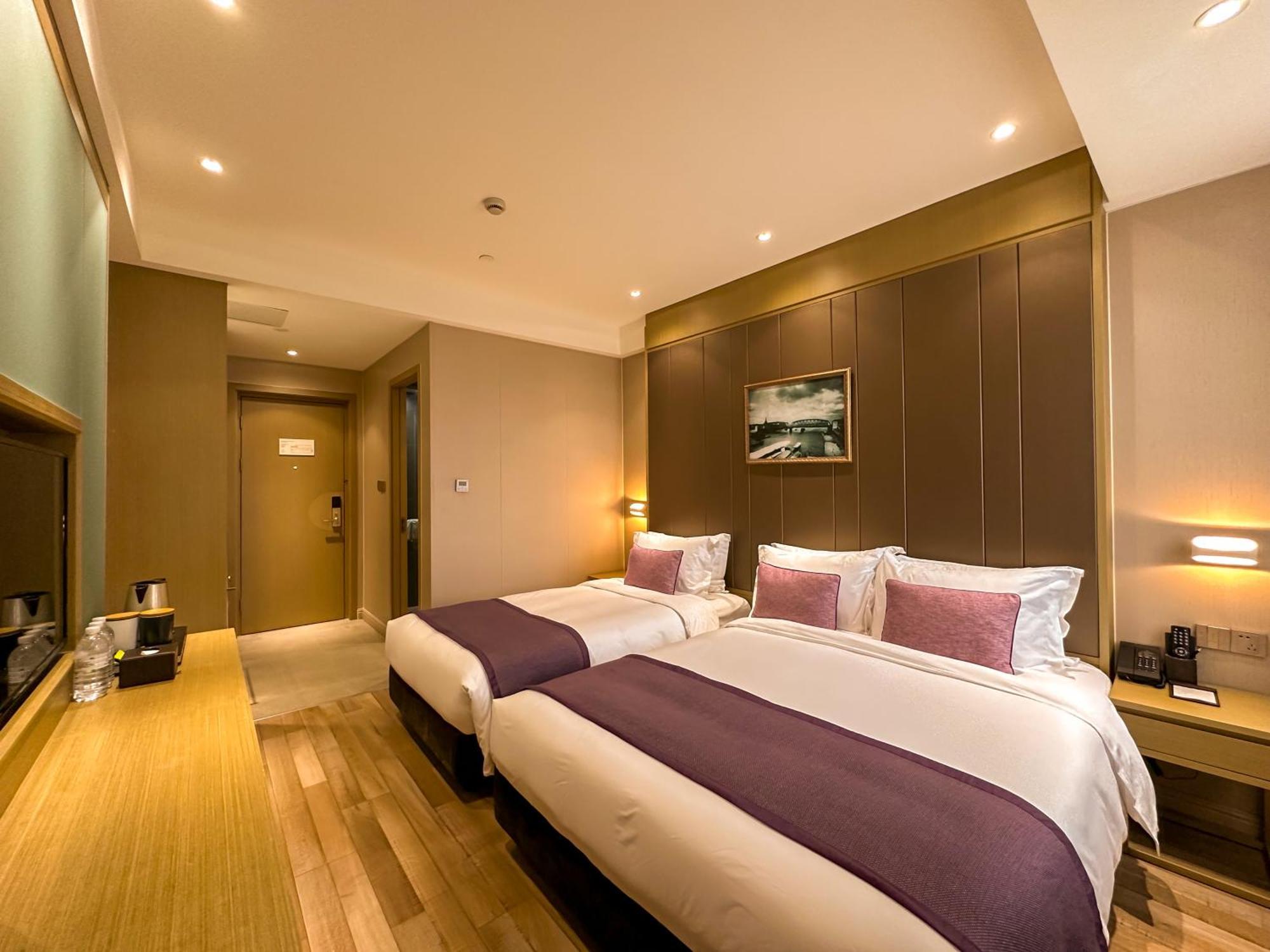 Shanghai-Deco Hotel-Free Shuttle Bus To Pudong Airport And Disneyland Экстерьер фото