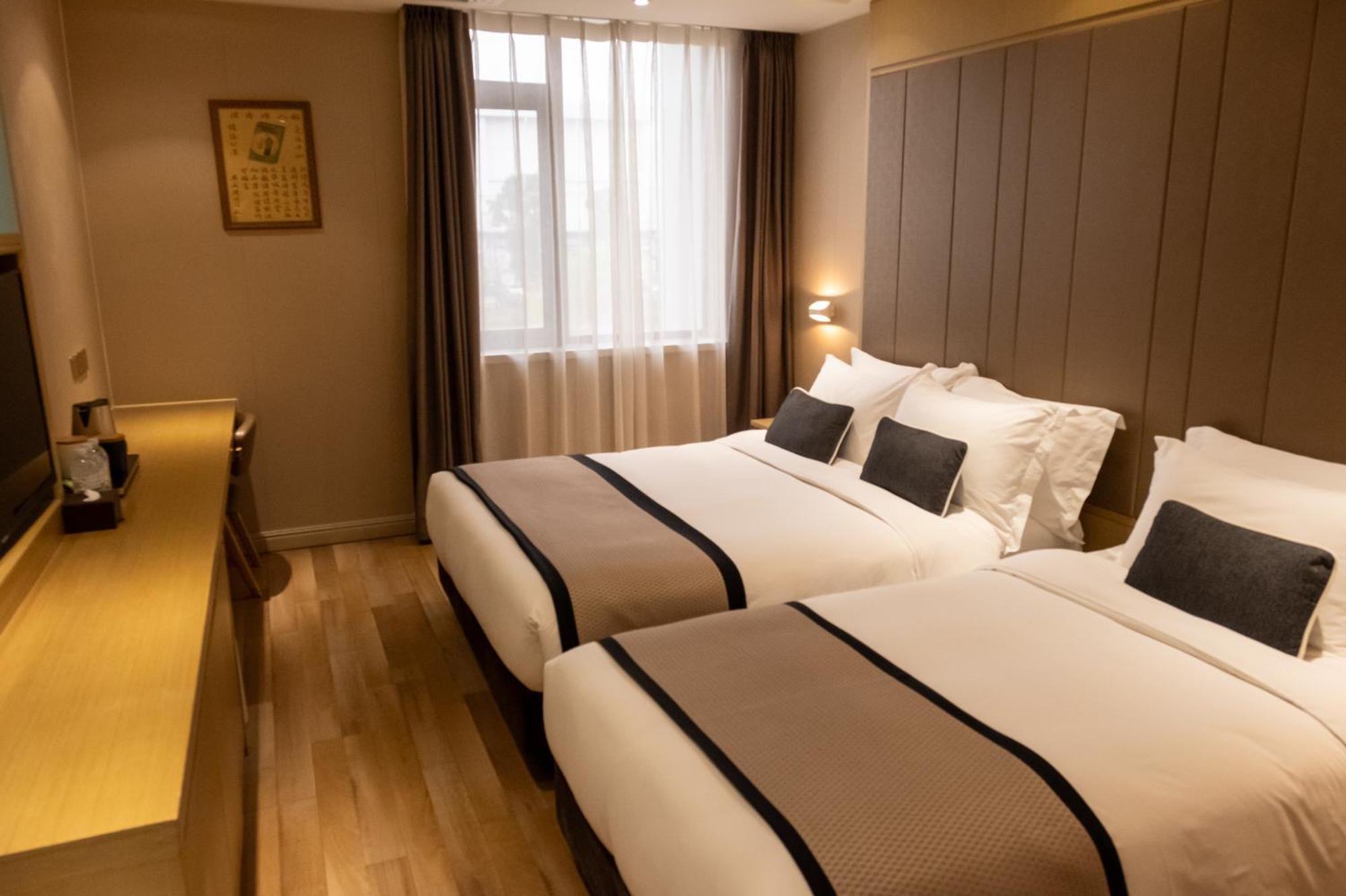 Shanghai-Deco Hotel-Free Shuttle Bus To Pudong Airport And Disneyland Экстерьер фото