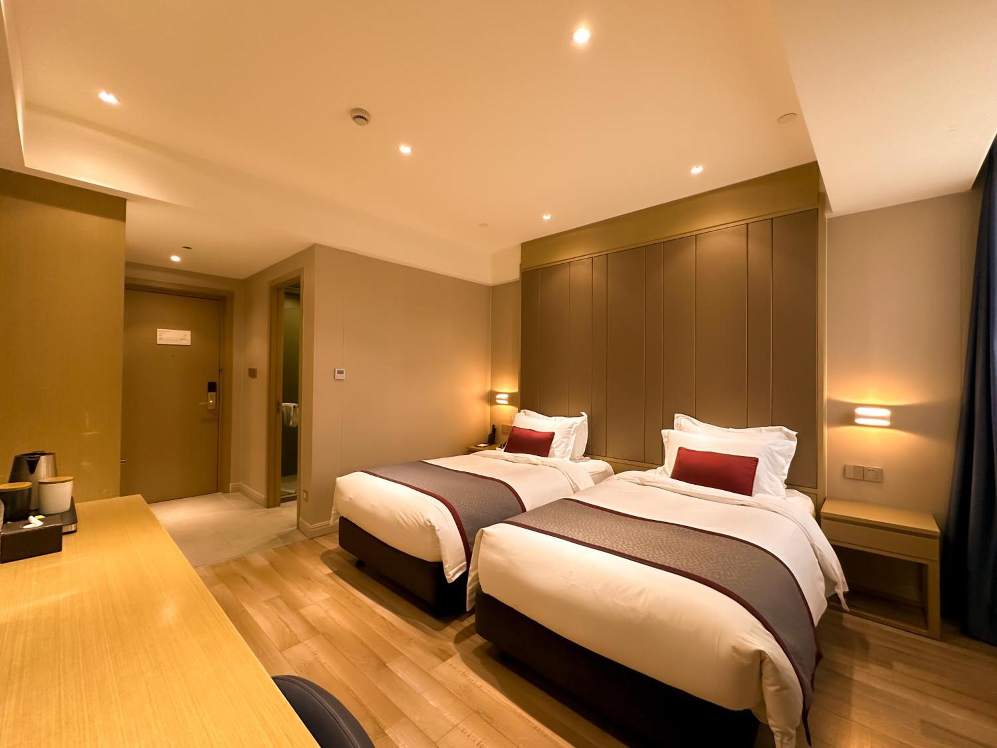 Shanghai-Deco Hotel-Free Shuttle Bus To Pudong Airport And Disneyland Экстерьер фото