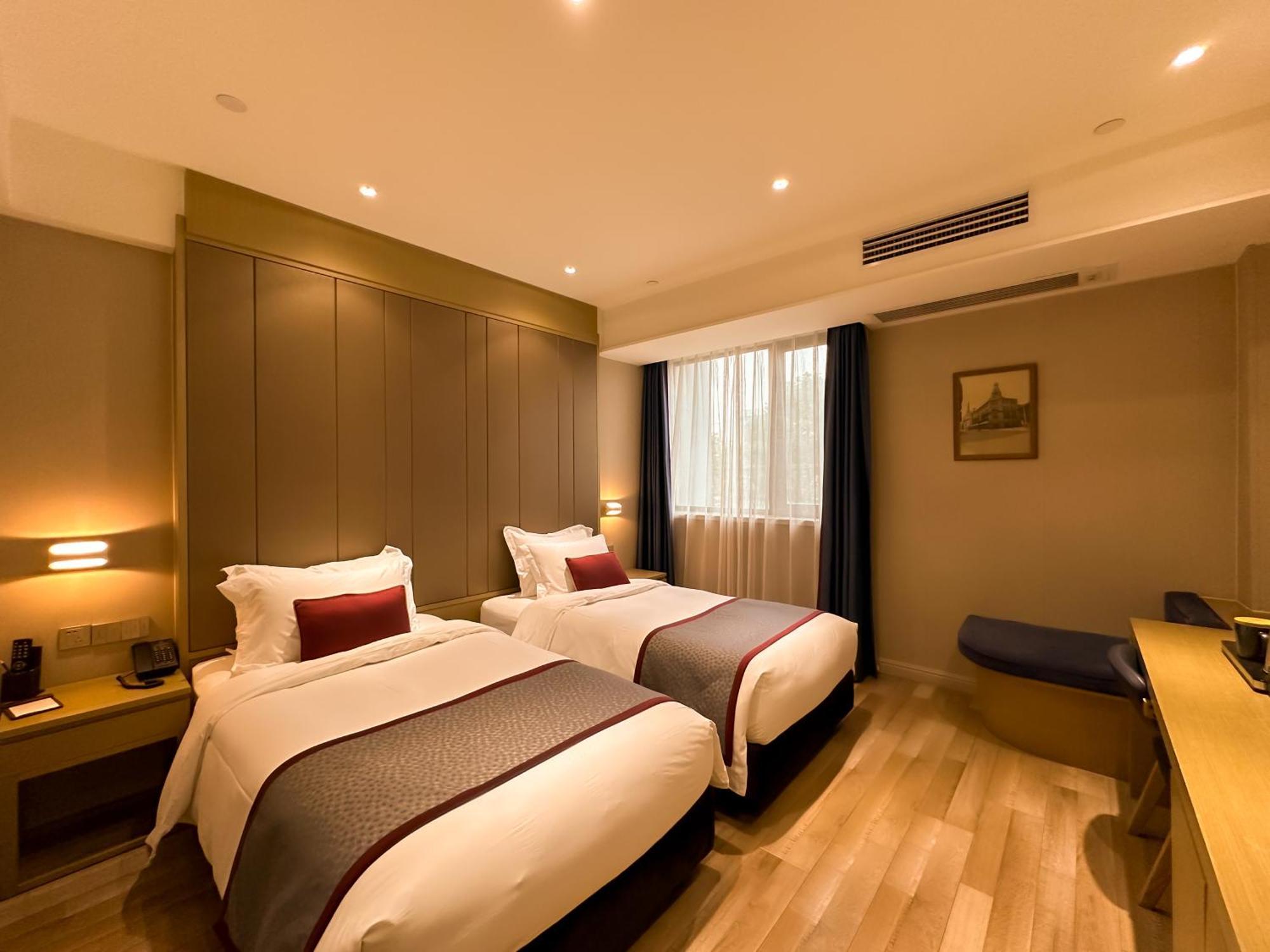 Shanghai-Deco Hotel-Free Shuttle Bus To Pudong Airport And Disneyland Экстерьер фото