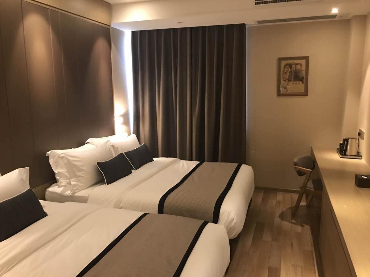 Shanghai-Deco Hotel-Free Shuttle Bus To Pudong Airport And Disneyland Экстерьер фото