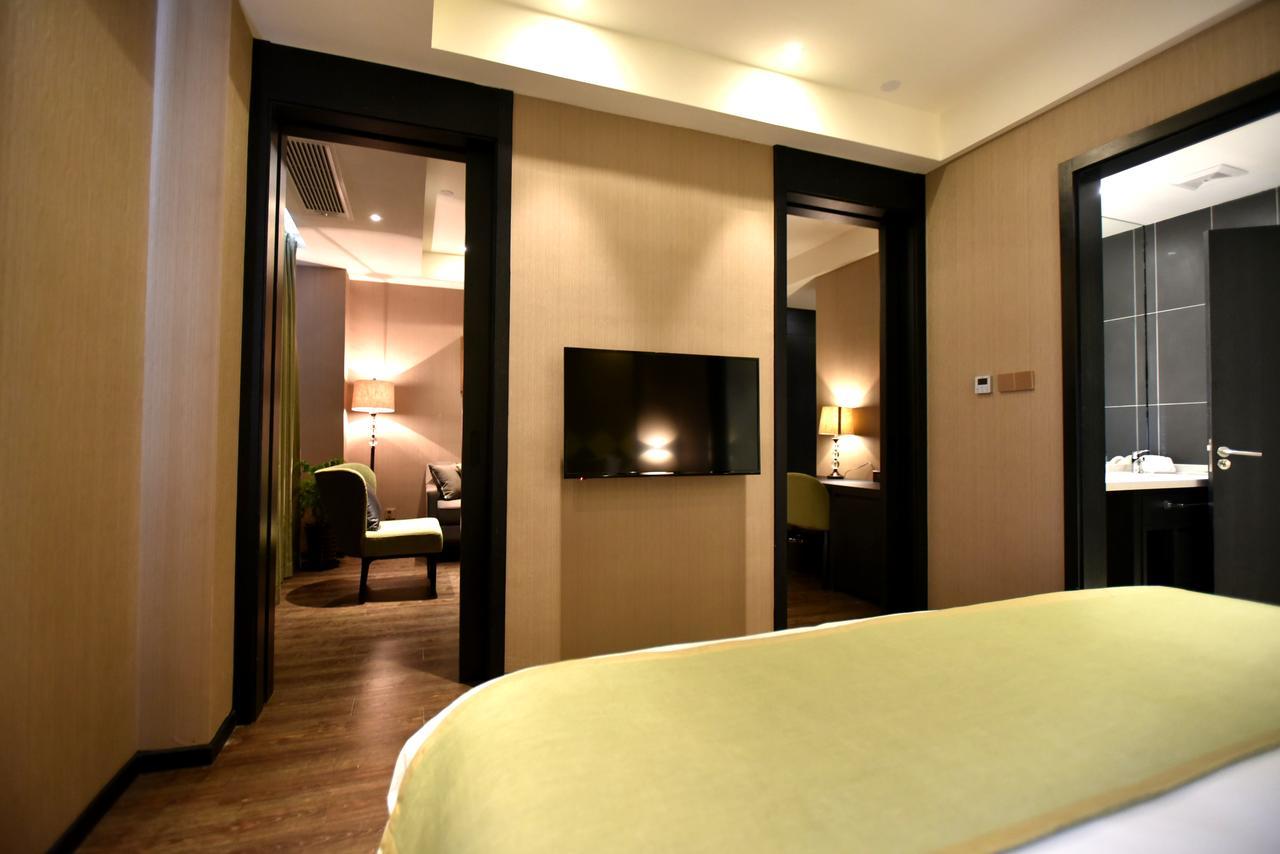Shanghai-Deco Hotel-Free Shuttle Bus To Pudong Airport And Disneyland Экстерьер фото
