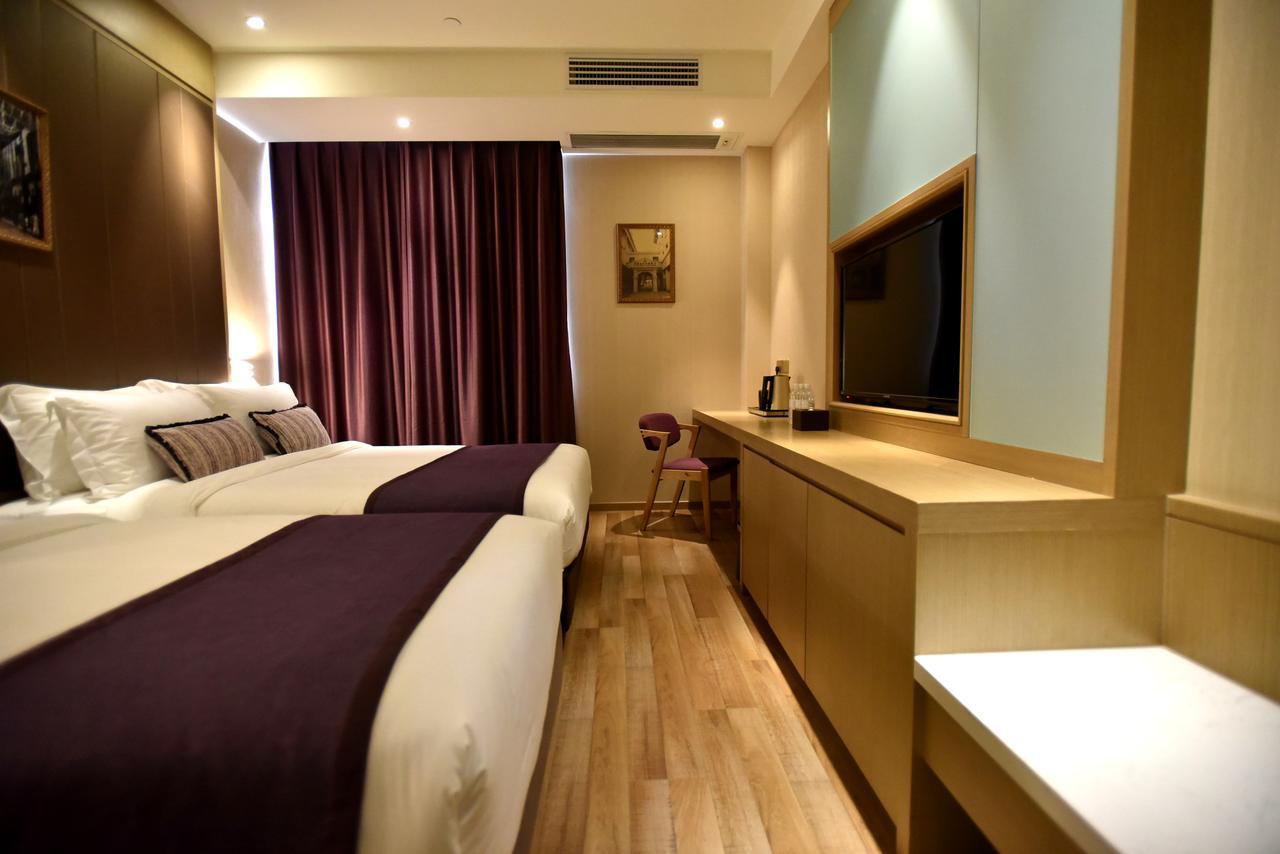 Shanghai-Deco Hotel-Free Shuttle Bus To Pudong Airport And Disneyland Экстерьер фото