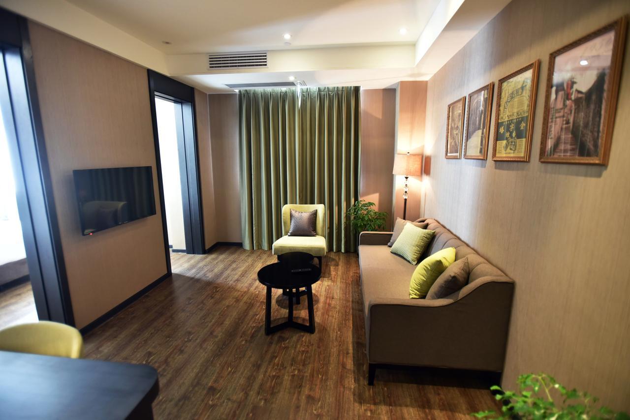 Shanghai-Deco Hotel-Free Shuttle Bus To Pudong Airport And Disneyland Экстерьер фото