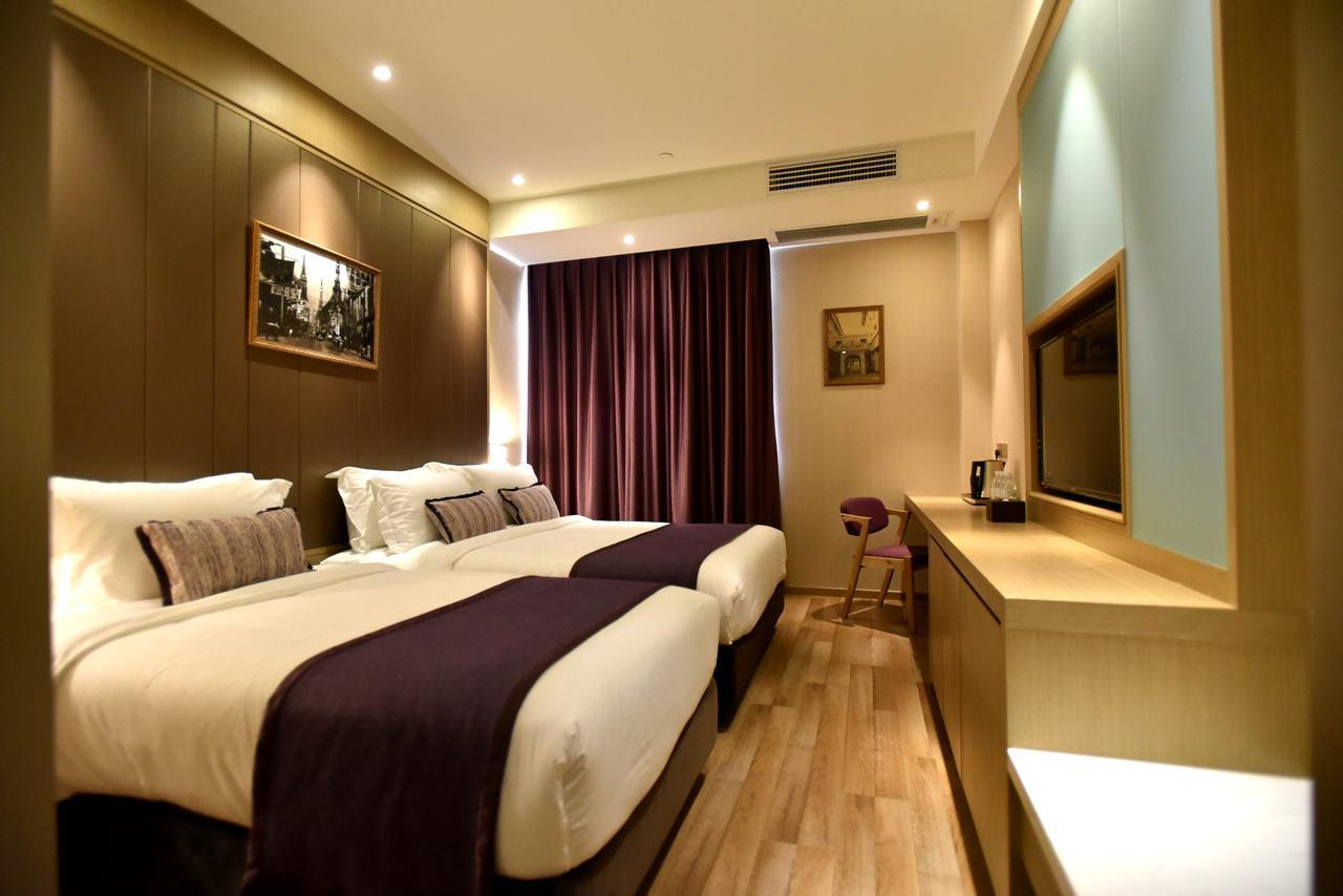 Shanghai-Deco Hotel-Free Shuttle Bus To Pudong Airport And Disneyland Экстерьер фото
