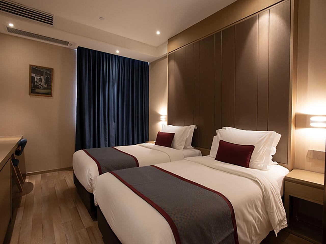 Shanghai-Deco Hotel-Free Shuttle Bus To Pudong Airport And Disneyland Экстерьер фото